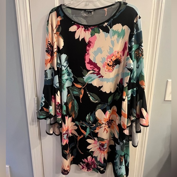 EUC! Stunning!  Roz & Ali Black Floral midi dress with Bell Sleeves - Picture 12 of 12